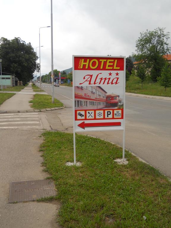 Garni Hotel Alma Pirot Extérieur photo