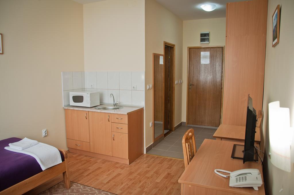 Garni Hotel Alma Pirot Chambre photo